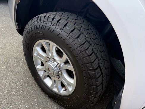 Used 2015 RAM 2500 Laramie w/ Protection Group image 12