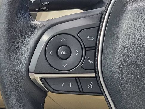 Used 2018 Toyota Camry XLE FWD image 27