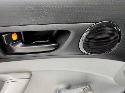Used 2014 Toyota Tacoma 2WD Regular Cab image 20
