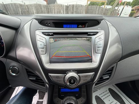 Used 2013 Hyundai Elantra Limited w/ Technology Pkg FWD image 4