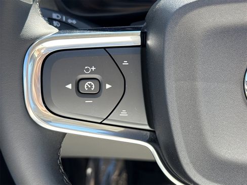 New 2026 Volvo XC40 B5 Plus w/ Protection Package Premier image 21