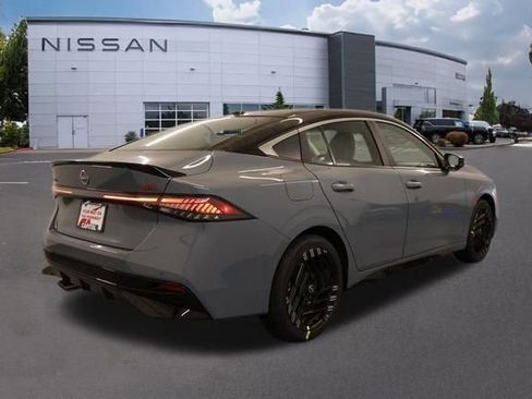 New 2026 Nissan Sentra SR w/ SR Premium Package FWD image 2