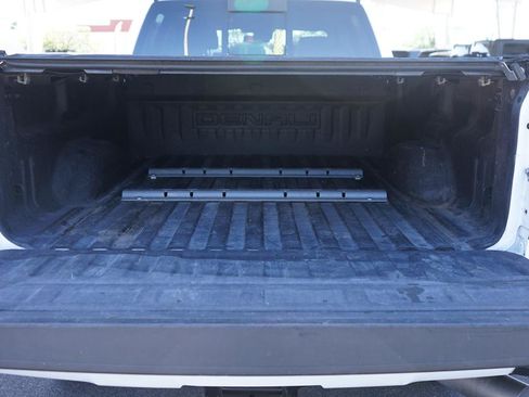 Used 2015 GMC Sierra 2500 Denali w/ Duramax Plus Package AWD/4WD image 23