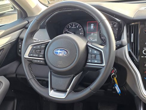 Used 2025 Subaru Outback Premium w/ Popular Package #1A image 26