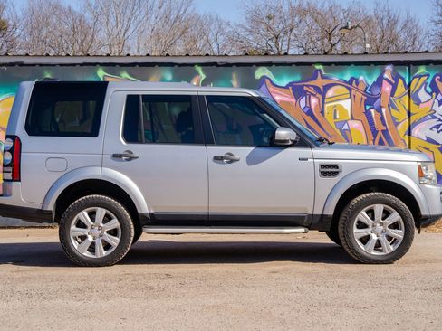 Used 2016 Land Rover LR4 HSE Silver Edition image 10