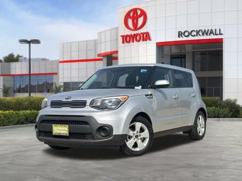 Used 2018 Kia Soul FWD image 1