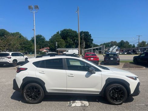 Used 2026 Subaru Crosstrek 2.5i Premium AWD/4WD image 3
