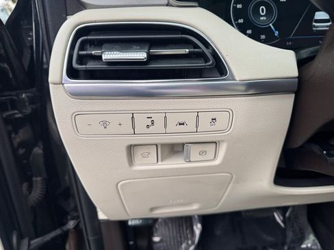 Used 2020 Hyundai Palisade Limited image 14