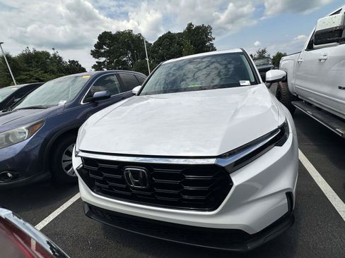 Used 2024 Honda CR-V EX-L image 2