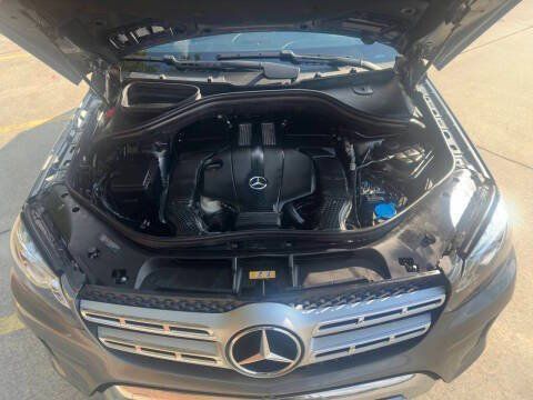 Used 2017 Mercedes-Benz GLS 450 4MATIC image 34