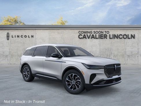 New 2026 Lincoln Nautilus Premier image 7