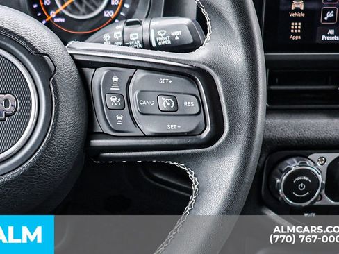 Used 2025 Jeep Wrangler Unlimited Sport AWD/4WD image 34