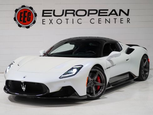 Used 2023 Maserati MC20 Coupe RWD image 5