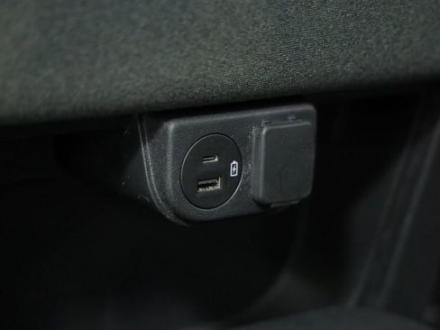 Used 2023 Ford F150 XLT image 30