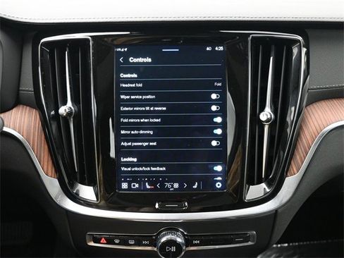 Used 2024 Volvo S60 B5 Ultimate image 16