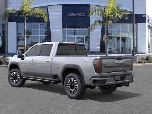 New 2025 GMC Sierra 2500 Denali Ultimate image 3