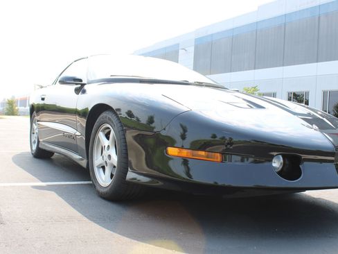 Used 1995 Pontiac Firebird Coupe RWD image 38