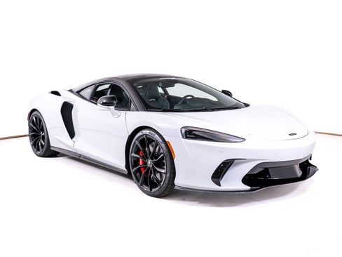 New 2026 McLaren GTS RWD image 7
