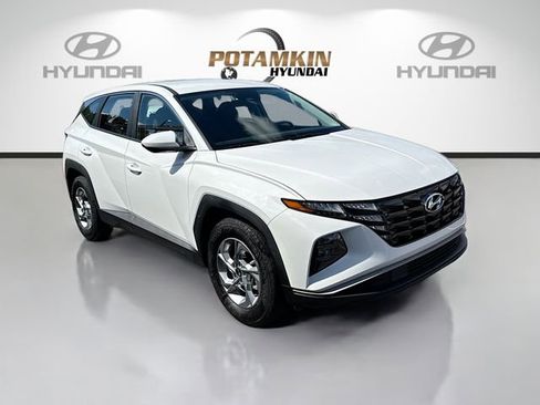 Certified 2024 Hyundai Tucson SE image 3