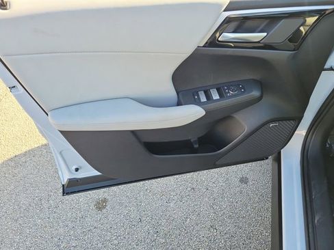 New 2026 Mitsubishi Outlander SE image 23