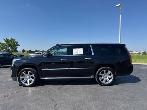 Used 2015 Cadillac Escalade ESV Luxury AWD/4WD image 4