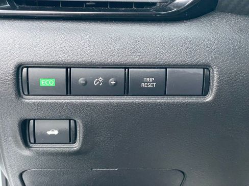 Certified 2023 Nissan Sentra SV image 13