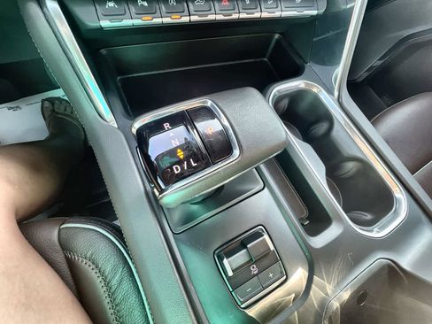 Used 2024 GMC Sierra 1500 Denali image 16