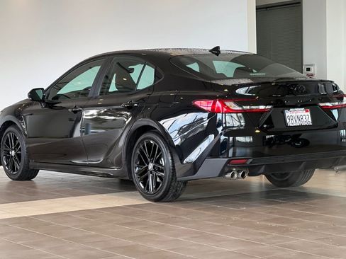 Certified 2025 Toyota Camry SE FWD image 6