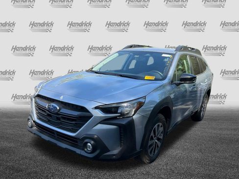 Used 2023 Subaru Outback Premium image 6