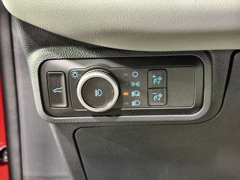 New 2026 Ford Explorer Platinum image 30