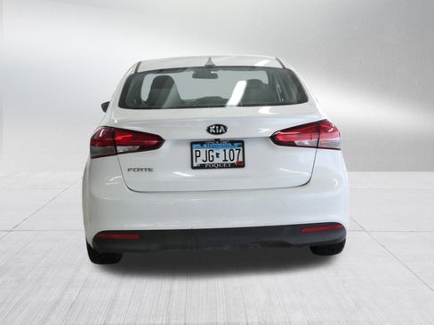 Used 2017 Kia Forte LX w/ LX Popular Package image 6