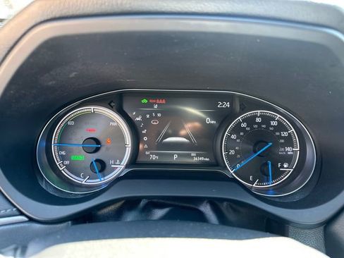 Certified 2023 Toyota Venza Nightshade AWD/4WD image 39