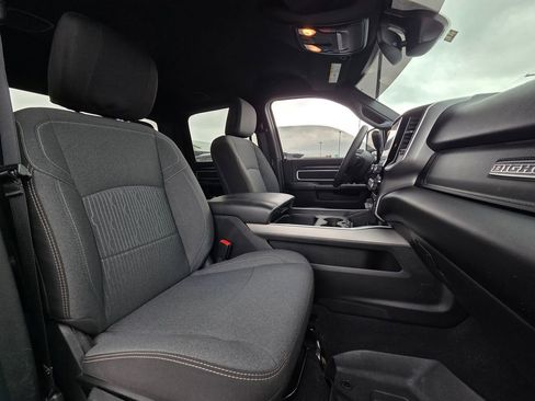 Used 2024 RAM 2500 Big Horn w/ Sport Appearance Package image 29