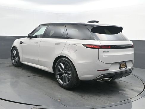 New 2026 Land Rover Range Rover Sport Dynamic SE AWD/4WD image 3