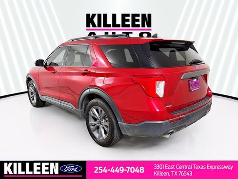 Used 2023 Ford Explorer XLT w/ Equipment Group 202A RWD image 6