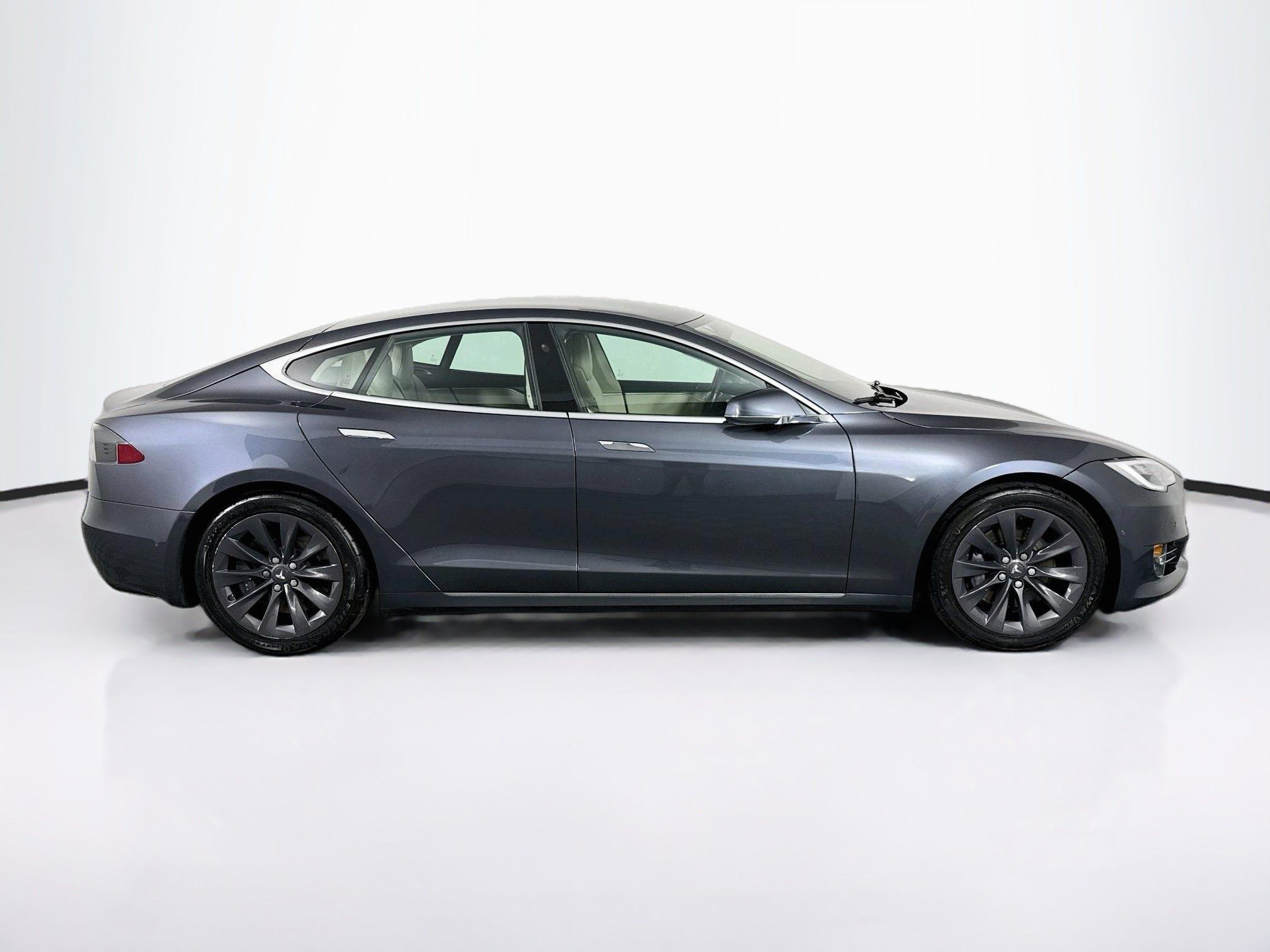 Used 2018 Tesla Model S 75D AWD/4WD image 16
