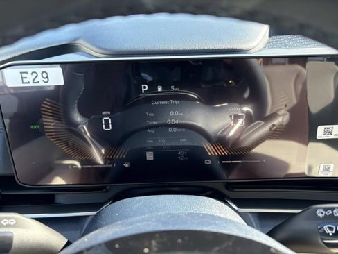 New 2026 Kia Carnival EX image 28