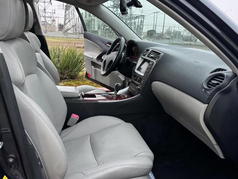 Used 2008 Lexus IS 350 image 11