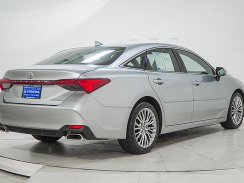 Used 2019 Toyota Avalon Limited w/ Protection Package FWD image 11