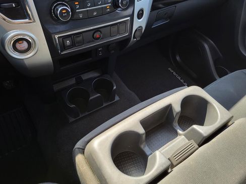 Certified 2017 Nissan Titan SV image 29