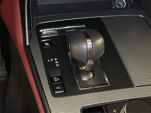 Used 2025 MAZDA CX-70 Plug-In Hybrid w/ Premium Plus image 25