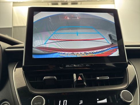 Used 2025 Toyota Corolla XSE FWD image 18