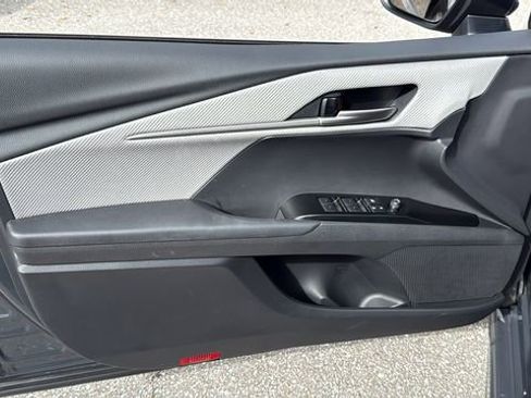 Used 2025 Toyota Camry SE image 17