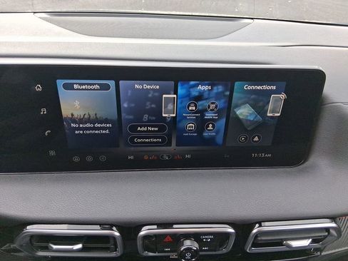 Used 2026 Nissan Sentra SR w/ SR Premium Package FWD image 13