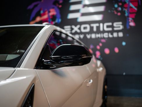 Used 2019 Lamborghini Urus image 27