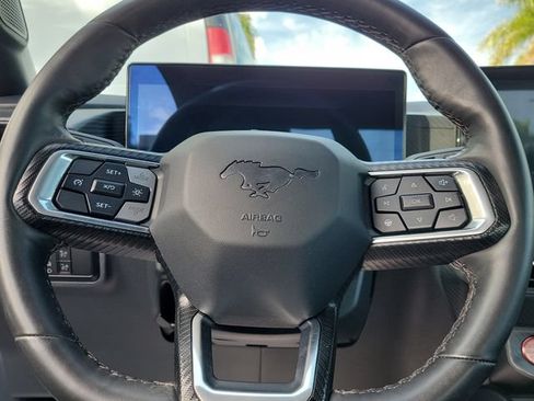 Used 2024 Ford Mustang Coupe RWD image 18