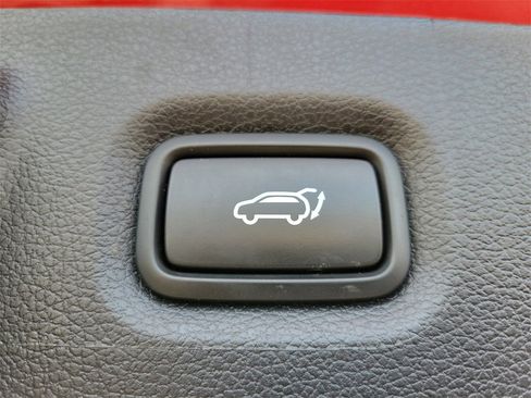 Used 2022 Hyundai Santa Fe Calligraphy image 9