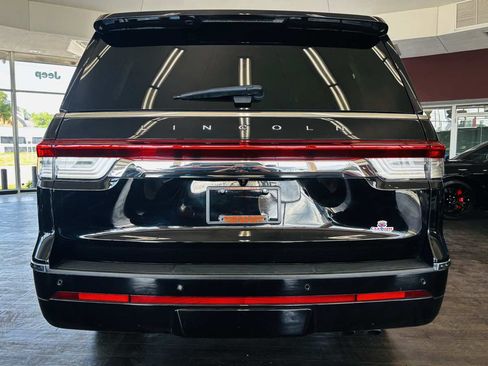 Used 2023 Lincoln Navigator Reserve w/ Monochromatic Package AWD/4WD image 12