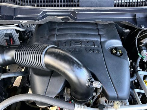 Used 2016 RAM 1500 Classic SLT RWD image 33