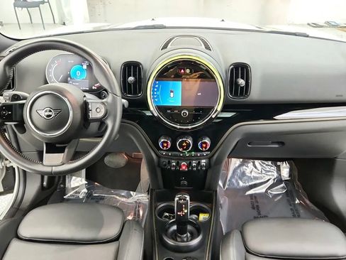 Used 2023 MINI Cooper Countryman S w/ Premium Package image 33